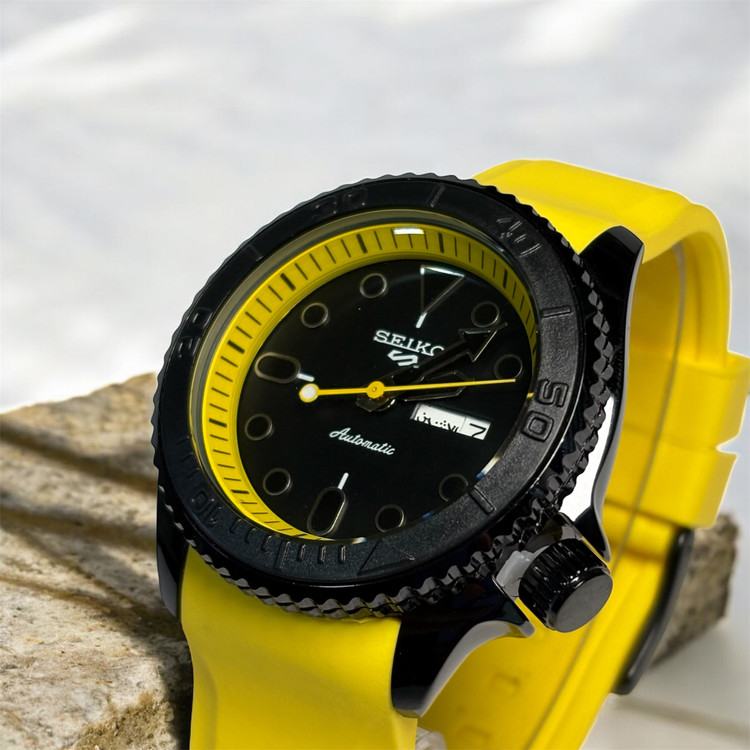 خرید ساعت مچی سیکو مردانه/پسرانه قاب ریز