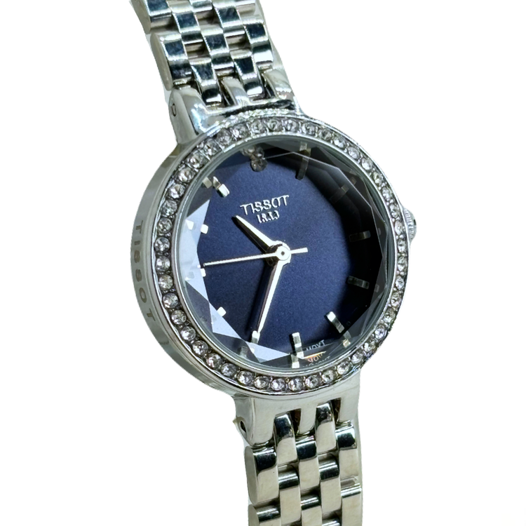 خرید ساعت مچی زنانه تیسوت ظریف صفحه سورمه ای کد ۲۷6